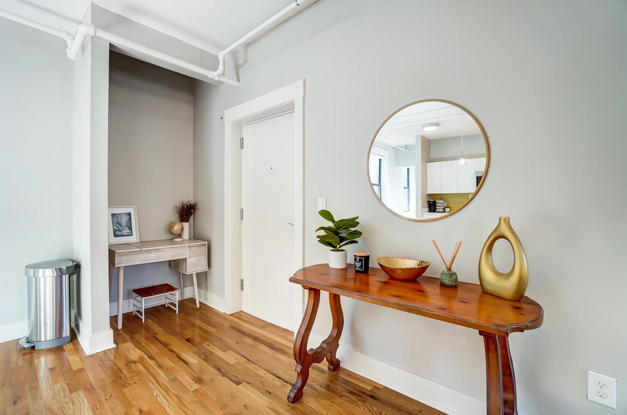 Sunny Downtown Apartment, Walk To Washington Park! Cincinnati Exteriör bild
